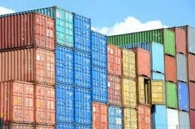 Import – export nel primo semestre 2022 626 miliardi in Italia, +32,8%