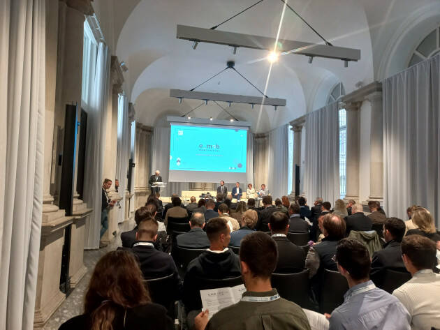 Oggi e domani a Palazzo Giureconsulti la conferenza sulla mobilità elettrica