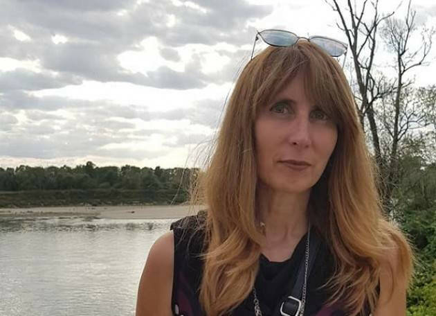Cremona Paola Tacchini M5s: In molti mi hanno chiesto un parere sui 4 Totem.