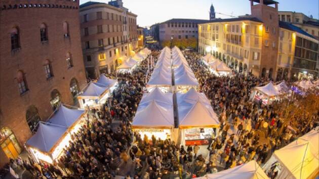 Il GranFinale della Festa del Torrone 2022 nella  DolceCremona [video]