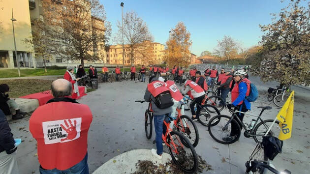 (CR) UOMINI CHE CAMBIANO Grande riscontro per la pedalata di impegno civile tra i quartieri