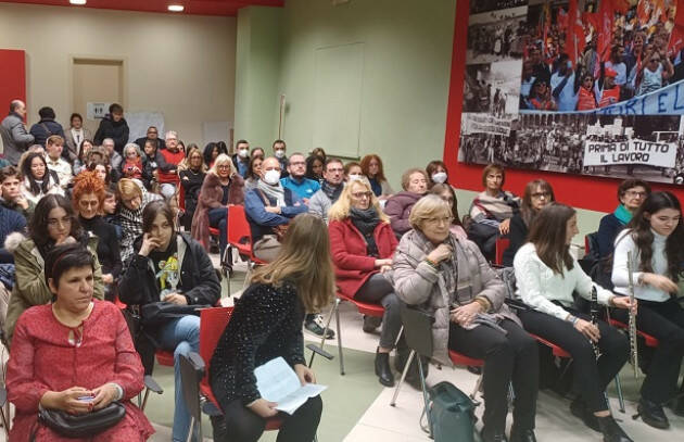 (CR) Ampia partecipazione alla iniziativa in Cgil ‘Libere per tutte  occasione….’