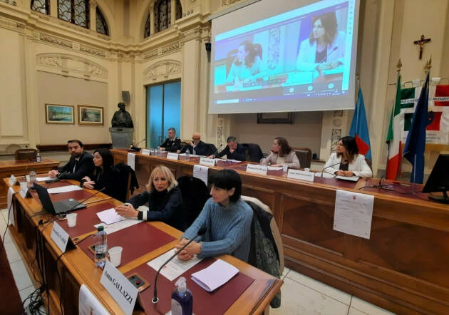 Istituzioni in rete  per combattere la violenza contro le donne