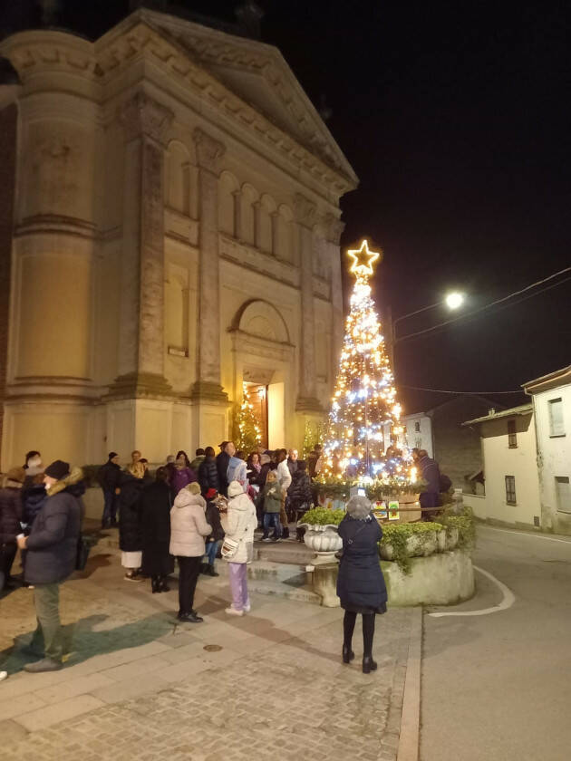 Accensione dell’albero di Natale a Gombito