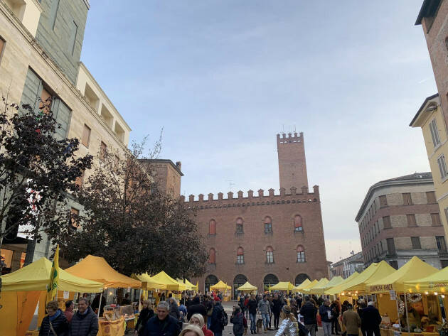 Coldiretti Aspettando Santa Lucia e il Natale con Campagna Amica
