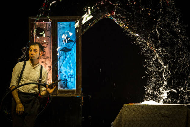 Teatro Comunale di Casalmaggiore. spettacolo L'OMINO DELLA PIOGGIA 