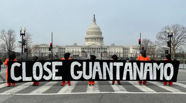 Firma Petizione Amnesty Guantánamo deve essere chiusa!