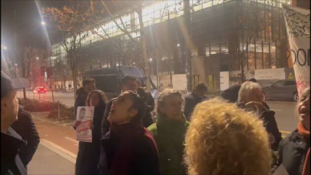 (MI) Pierfrancesco Majorino partecipa alla manifestazione   Donna, Vita, Libertà! [video]