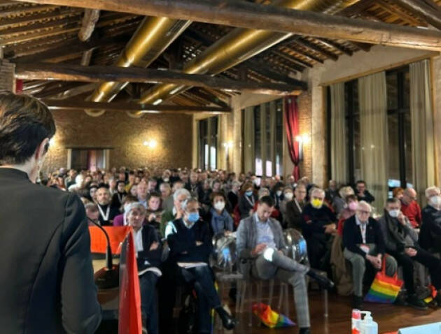 Cgil Cremona La  relazione di Elena Curci segretaria generale al X congresso [video]