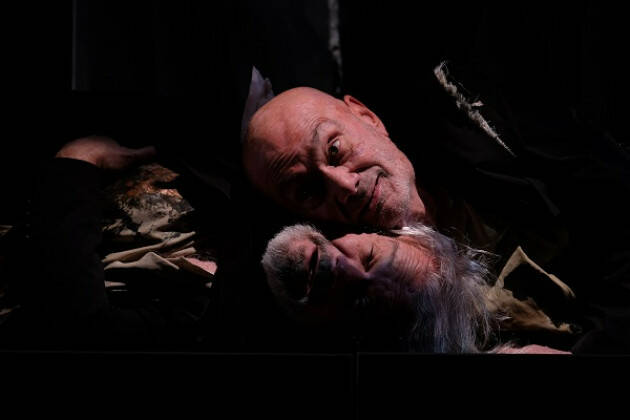 Teatro Casalmaggiore ASPETTANDO GODOT di S. Beckett