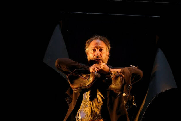 Teatro Casalmaggiore ASPETTANDO GODOT di S. Beckett