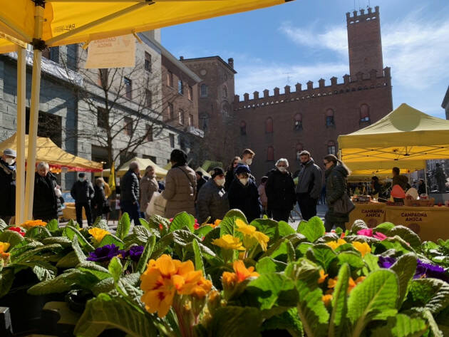 (CR) Coldiretti SAN VALENTINO IN P.zza STRADIVARI  ‘DILLO CON UN FIORE’, DOMANI 