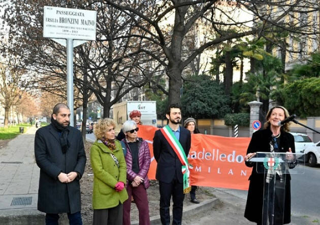 Milano INTITOLAZIONI. LA PASSEGGIATA IN VIALE MAJNO DEDICATA A ERSILIA BRONZINI MAJNO