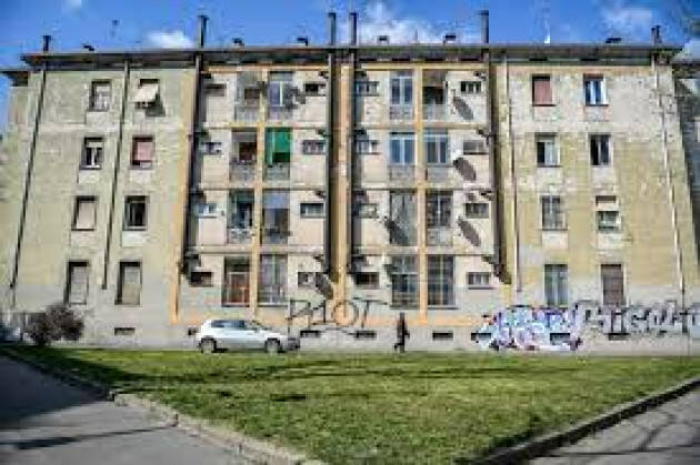 MILANO: CASE POPOLARI. IN DIECI ANNI OCCUPAZIONI ABUSIVE RIDOTTE DEL 70%