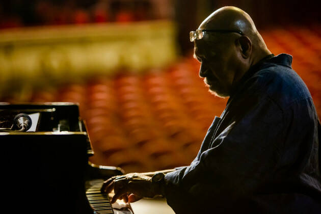 GLI 80 ANNI IN TRIO DI KENNY BARRON DANNO IL VIA A CREMONAJAZZ