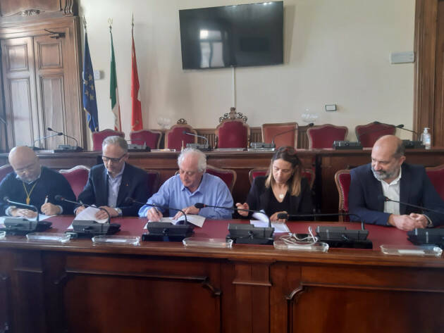 Piacenza Siglato il Protocollo tra Comune, Cgil, Cisl e Uil su appalti pubblici