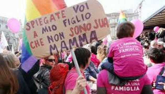 Firma Petizione Arcigay Cremona sostiene l'appello di Famiglie Arcobaleno