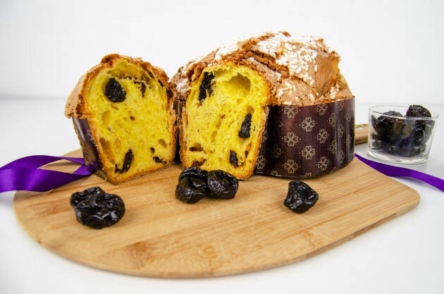 Lo chef Andrea Mainardi e 'La colomba atomica con Prugne della California'