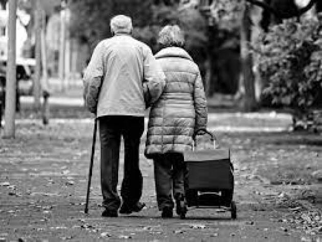 Finalmente una nuova legge che 'protegge' le persone anziane |Marco Trabucchi