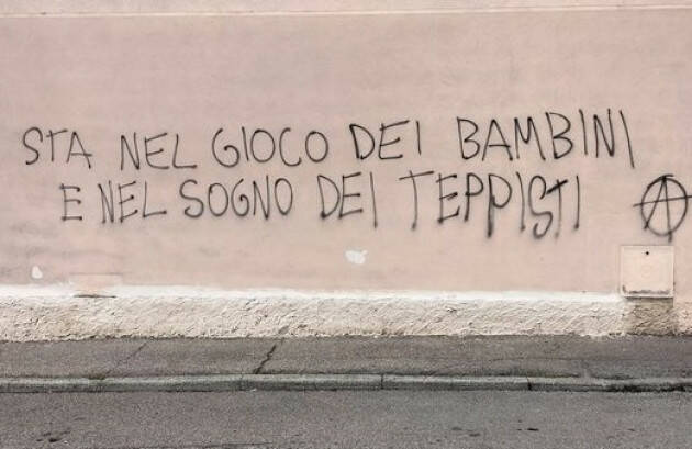 Montuori (Cr) Non è vero che le scritte sui muri sono sempre volgari ..