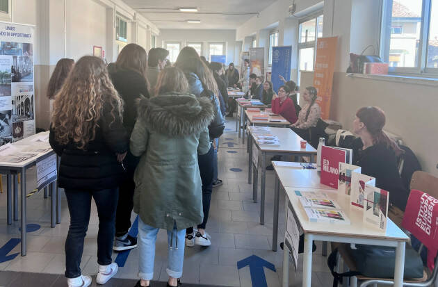 Cremona SALONE  DELLO  STUDENTE  YOUNG  2023 Chiude in positivo