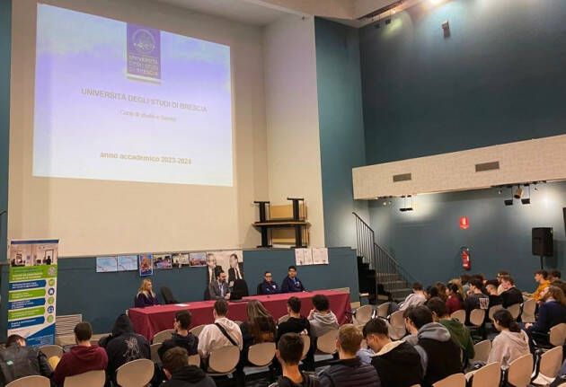 Cremona SALONE  DELLO  STUDENTE  YOUNG  2023 Chiude in positivo