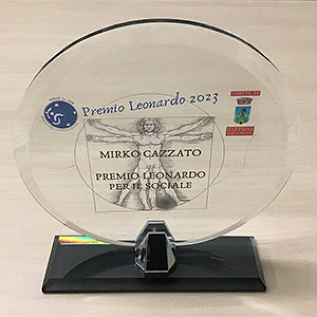 Contro Bullismo A Giffoni Valle Piana  Premio Leonardo 2023 a Mirko Cazzato