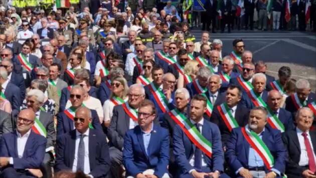 Cremona 2 giugno 2023  Celebrato  il 77 anniversario della Repubblica Italiana (video)