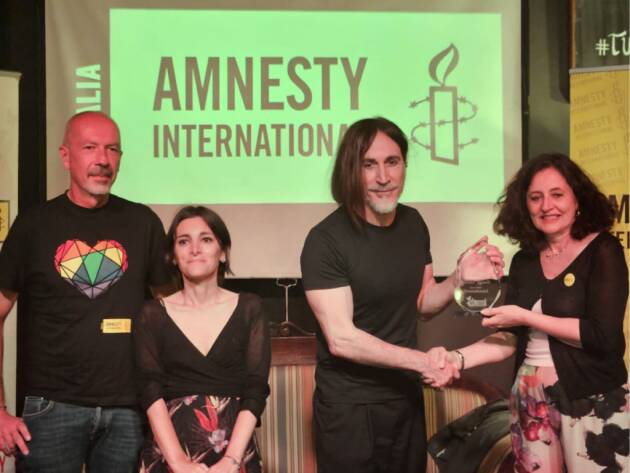 'Severodonetsk' di Manuel Agnelli  vincitore del Premio Amnesty  Italia 