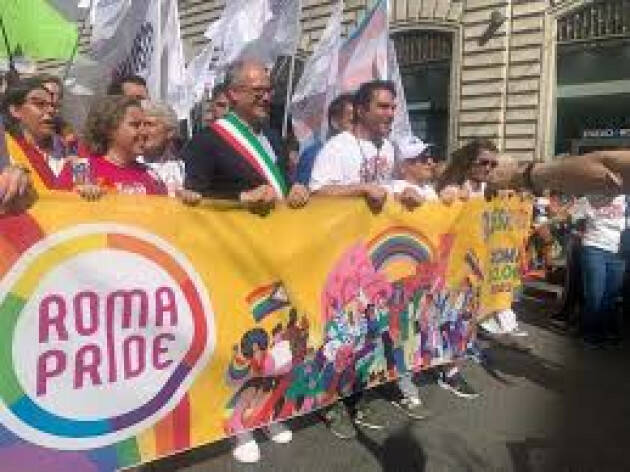 Onda gay pride travolge Roma con circa 1 milione di presenze