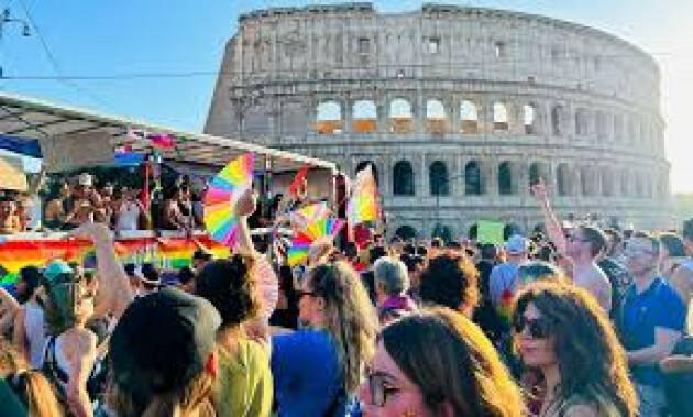 Onda gay pride travolge Roma con circa 1 milione di presenze