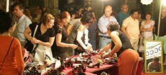 Cremona Domenica 25 giugno bancarelle in viale Po per tradizionale Fiera S. Pietro