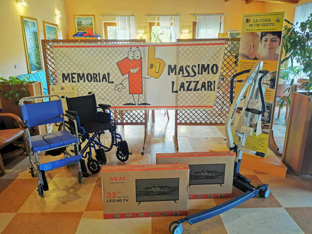 (CR) Consegnato all'Hospice Ospedale Maggiore il ricavato della “SERATA di LAZZA”