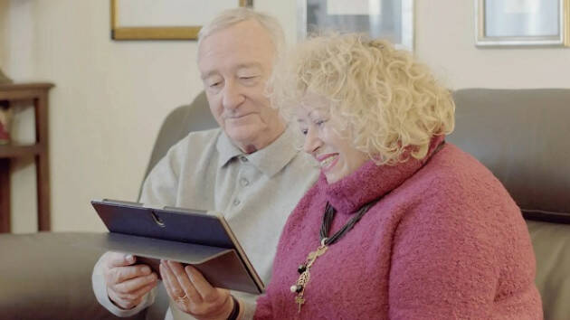 Spi-Cgil Lombardia La carta prepagata ‘Dedicata a Te’, ha un valore pari a 382,50 euro