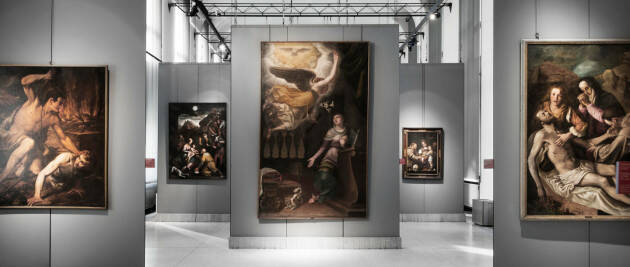 Turisti stranieri in città ma pannelli solo in Italiano al Museo Civico | FdI