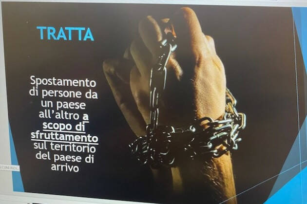 (CR) Minori stranieri non accompagnati, contro tratta e sfruttamento