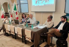 PD CR Incontro con PANARARI, la passione per la politica riempe la sala