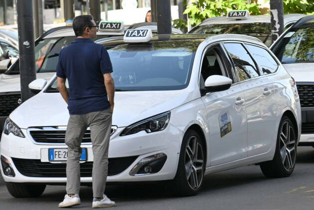 ADUC Aiuta il Trasporto Pubblico Locale. Adotta un taxista