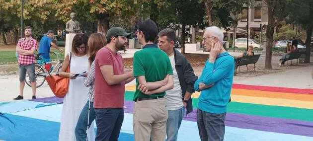 Cremona Tavola della Pace in piazza per fermare la guerra  in Terra Santa (Video)