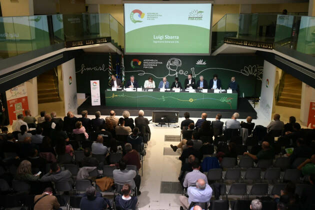 Lavoro. Sbarra (CISL) Raccolta di firme giunta al rush finale