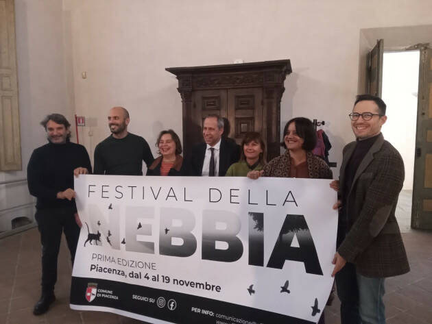 Piacenza Si alza il velo sul Festival della Nebbia, a Palazzo Farnese la presentazione