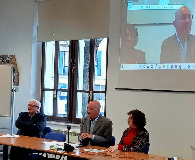 (CR) Oltre tre ore di incontro sul tema ‘La città possibile’. Molte convergenze