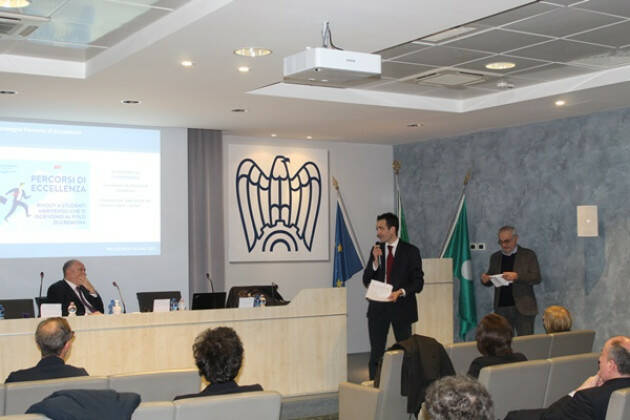 CERIMONIA DI CONFERIMENTO DEI PERCORSI DI ECCELLENZA,  DELLE BORSE DI STUDIO E DI UN PREMIO DI LAUREA