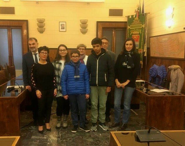 Provincia Cremona Consegnate Borse di Studio 'Checchi '