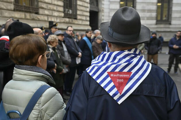 MILANO È MEMORIA. COMMEMORATE LE VITTIME DEL NAZIFASCISMO DAVANTI ALL’EX ALBERGO REGINA 