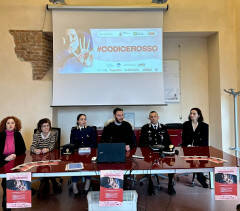 (CR) #CODICEROSSO: non sei sola, convegno sulla violenza di genere,