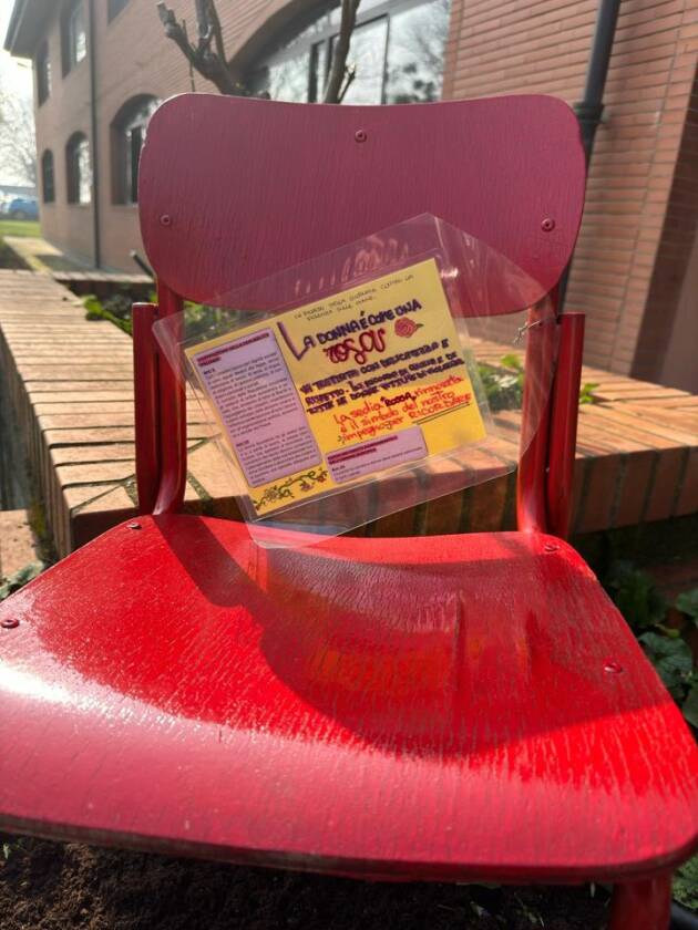 Crema La sedia del  Rispetto e della non violenza 