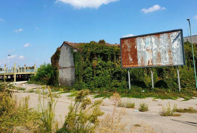 Nei prossimi giorni sarà demolito edificio pericolante in via Dante