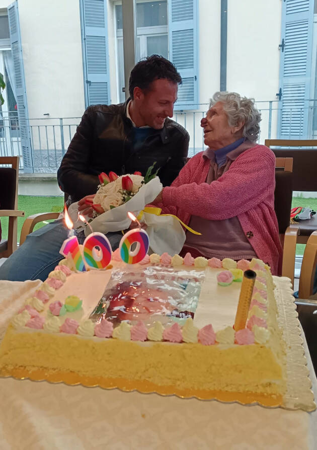 Anziani Crema Gli auguri di Fabio Bergamaschi per i 100 anni di Natalina Moretti