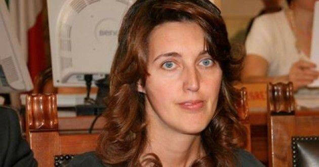 Maria Vittoria Ceraso lascia il CDX  e si candida a sindaco di Cremona, la lista